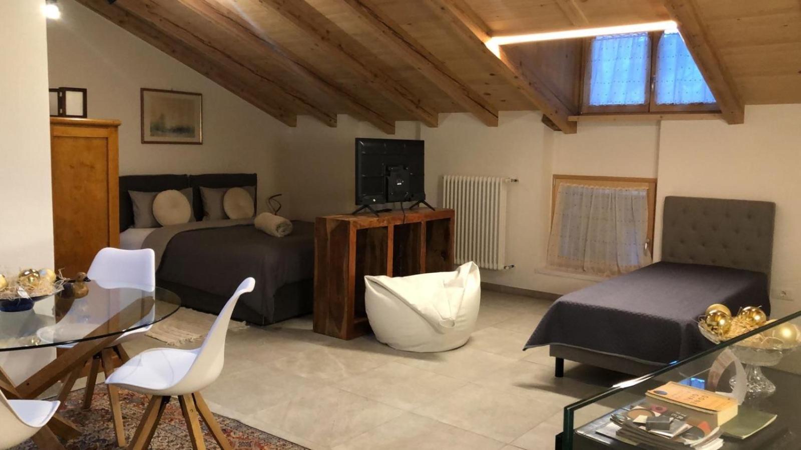 Bed and Breakfast Al Vicolo Trient Exterior foto
